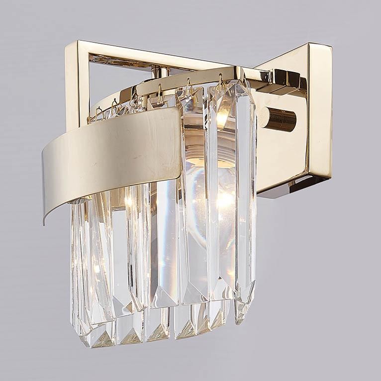 Бра Newport 4351/A gold new М0063855 фото 1 &mdash; Дзинь ля-ля